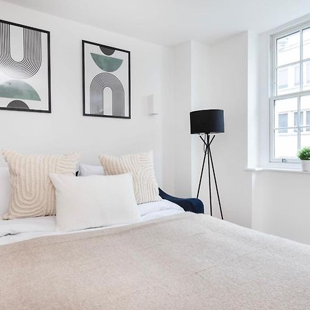 Fitzrovia With Balcony - Cityapartmentstay London Ngoại thất bức ảnh