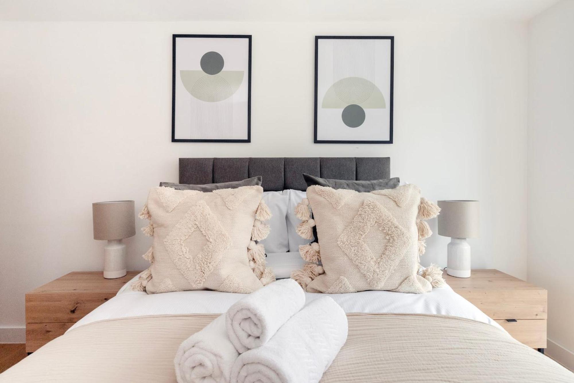 Fitzrovia With Balcony - Cityapartmentstay London Ngoại thất bức ảnh