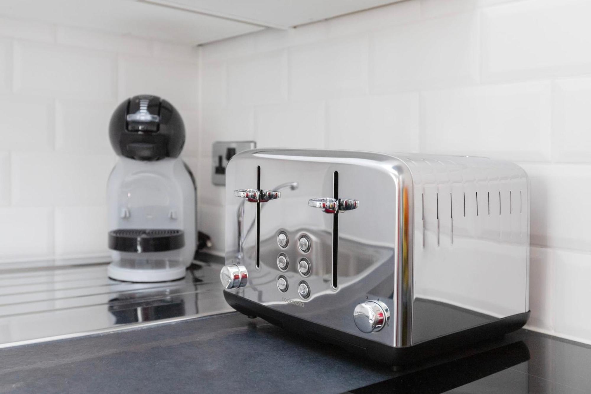 Fitzrovia With Balcony - Cityapartmentstay London Ngoại thất bức ảnh
